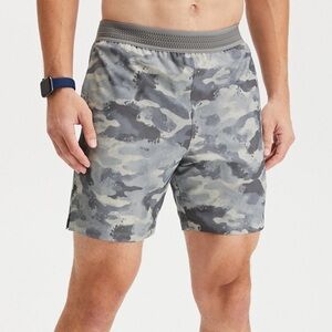 Fabletics The Fundamental Short Men’s 7” Lined Gray Camo Size XS/S